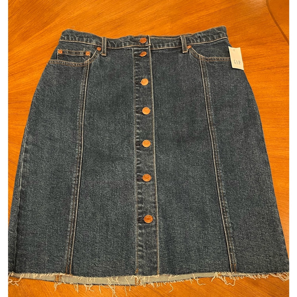 the GAP jean skirt